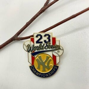 New York Yankees 23rd World Series Win 1996 Commemorative Collectable Pin